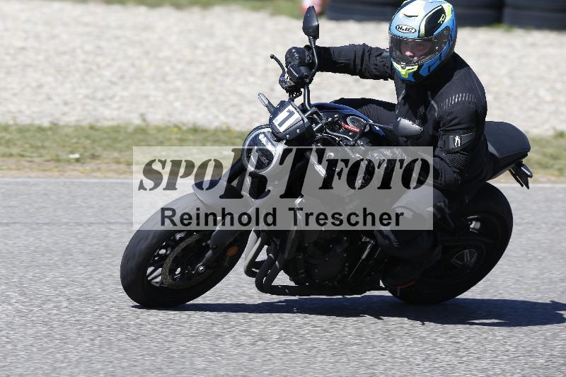 /05 07.04.2026 Cornu Master School ADR/Gruppe gruen/1